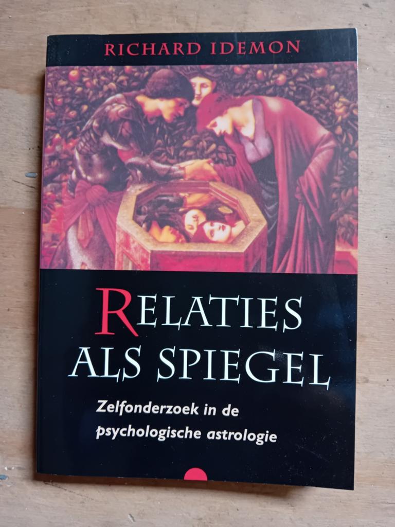 R. Idemon - Relaties als spiegel, Achtergrond en Informatie, Ophalen of Verzenden, Zo goed als nieuw, Astrologie