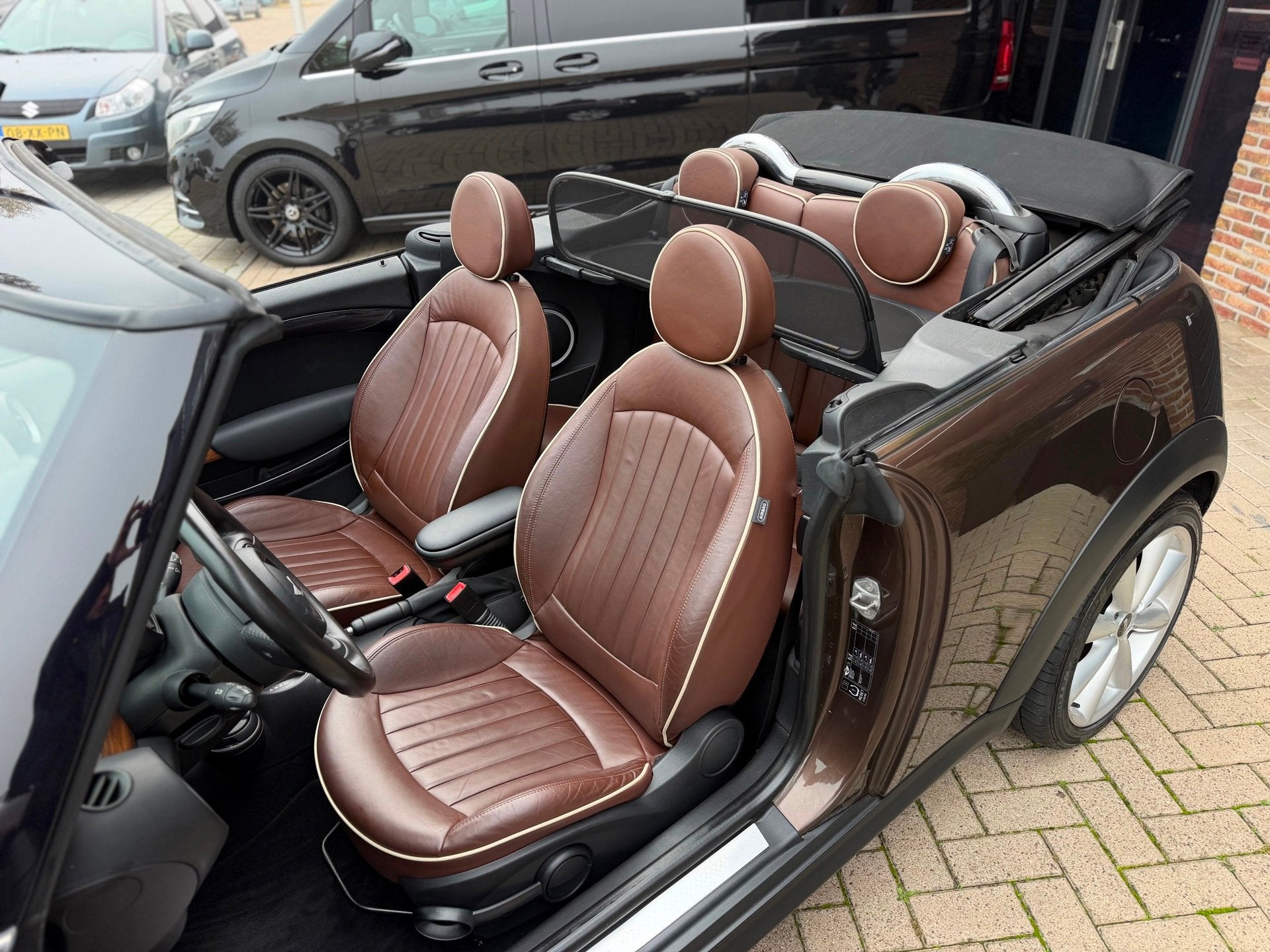 Mini Cabrio 1.6 Cooper S Chili 184PK Cabrio Automaat Zeer Ne, Auto's, 15 km/l, 4 cilinders, 4 stoelen, 184 pk
