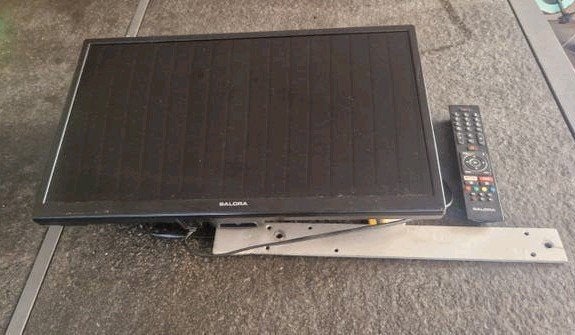 Scania wand beugel steamliner Salora TV - Compacte LED TV me, Ophalen of Verzenden, Gebruikt, Overige merken