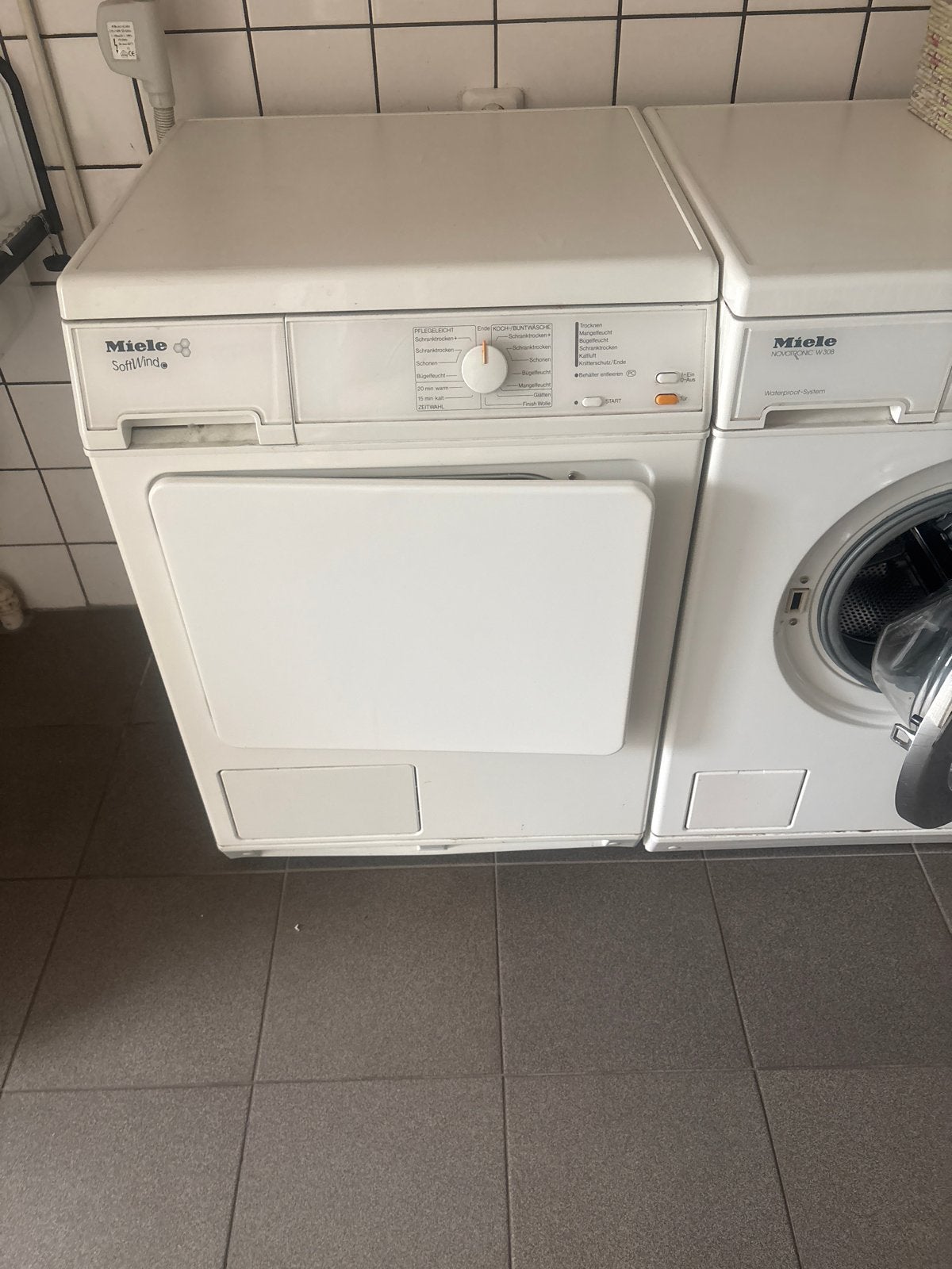 Miele SoftWind Wasdroger - Condensdroger, Ophalen, 6 tot 8 kg, Gebruikt, Voorlader