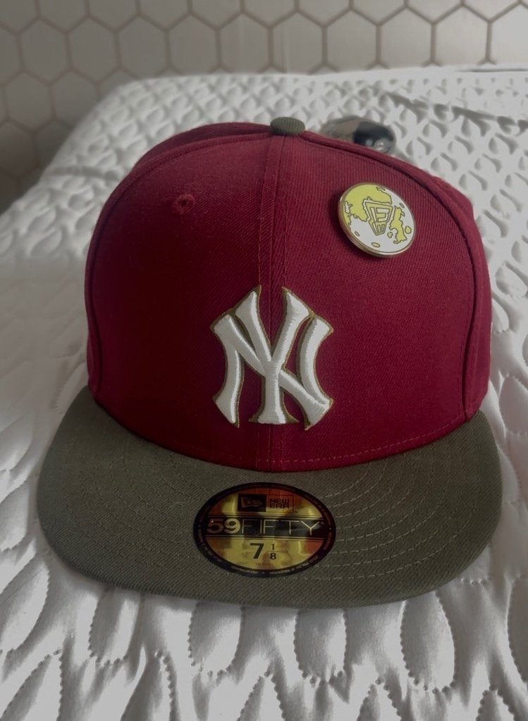 New era pet burgundy cap, Verzenden, Zo goed als nieuw