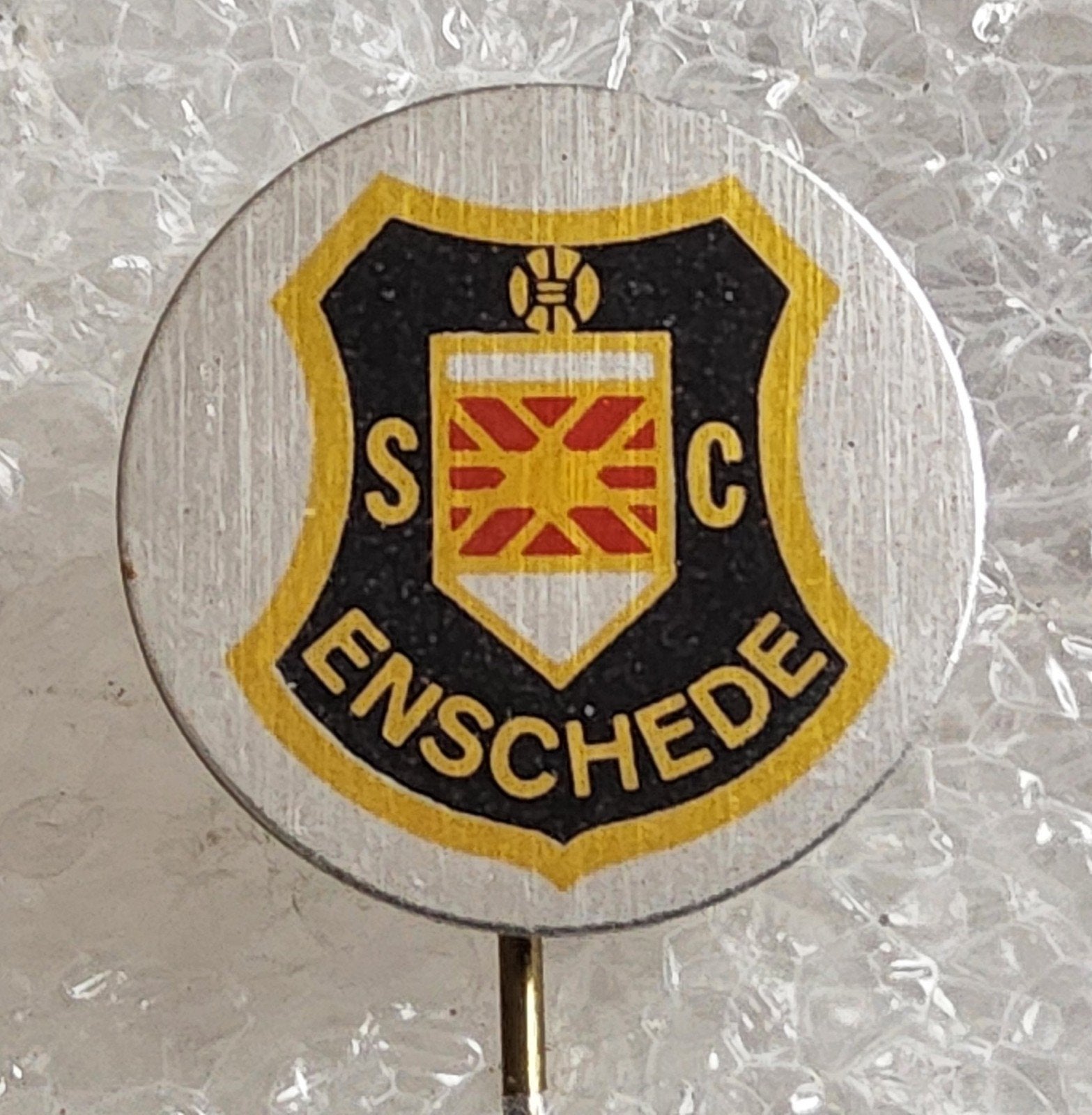 Vintage Speldje SC Enschede Voetbalclub, Ophalen of Verzenden, Gebruikt, Sport, Speldje of Pin