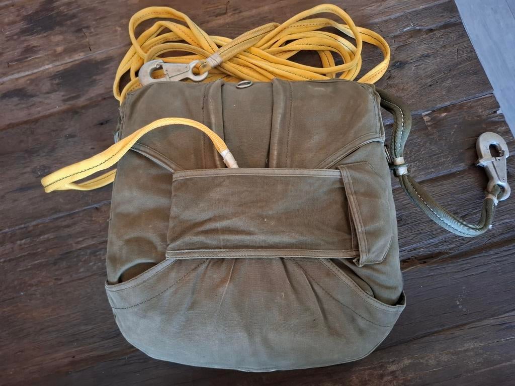 Reserve parachute model 10-00/240-A-R 1980, Ophalen of Verzenden, Landmacht, Duitsland