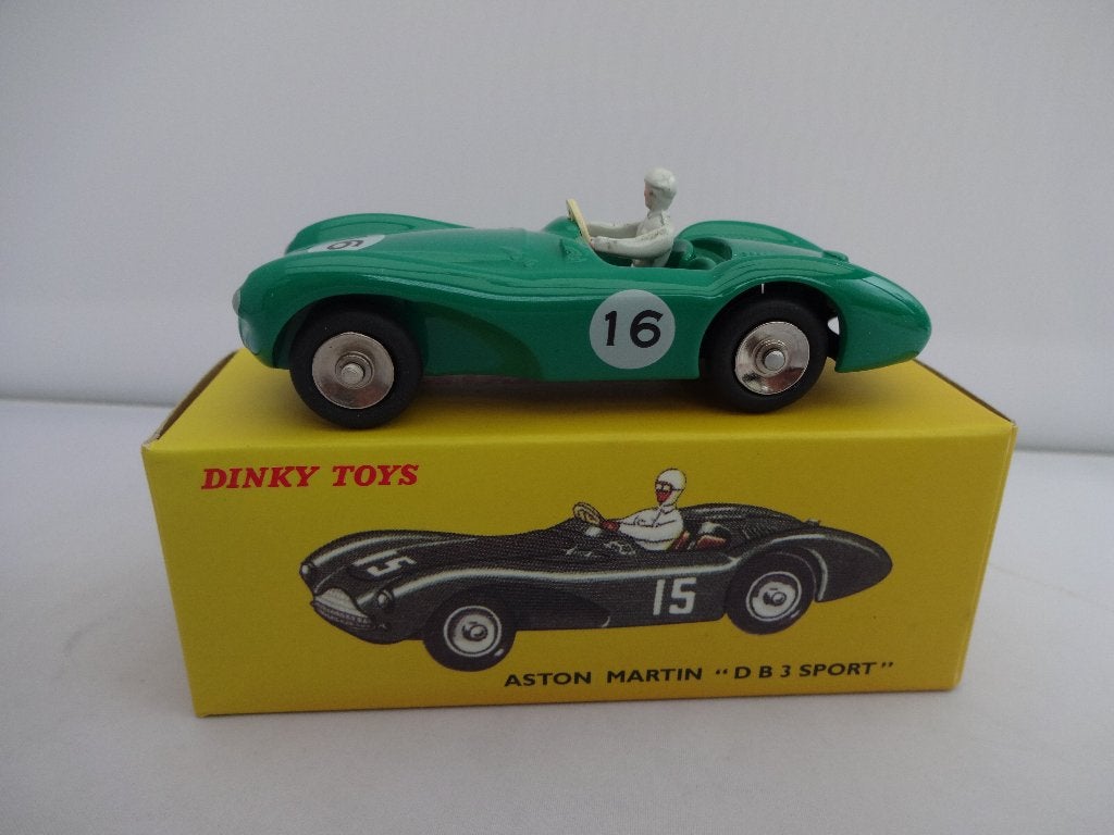 Aston Martin DB3 Sport (16) met coureur nr: 506 Dinky Toys, Ophalen of Verzenden, Nieuw, Auto, Dinky Toys
