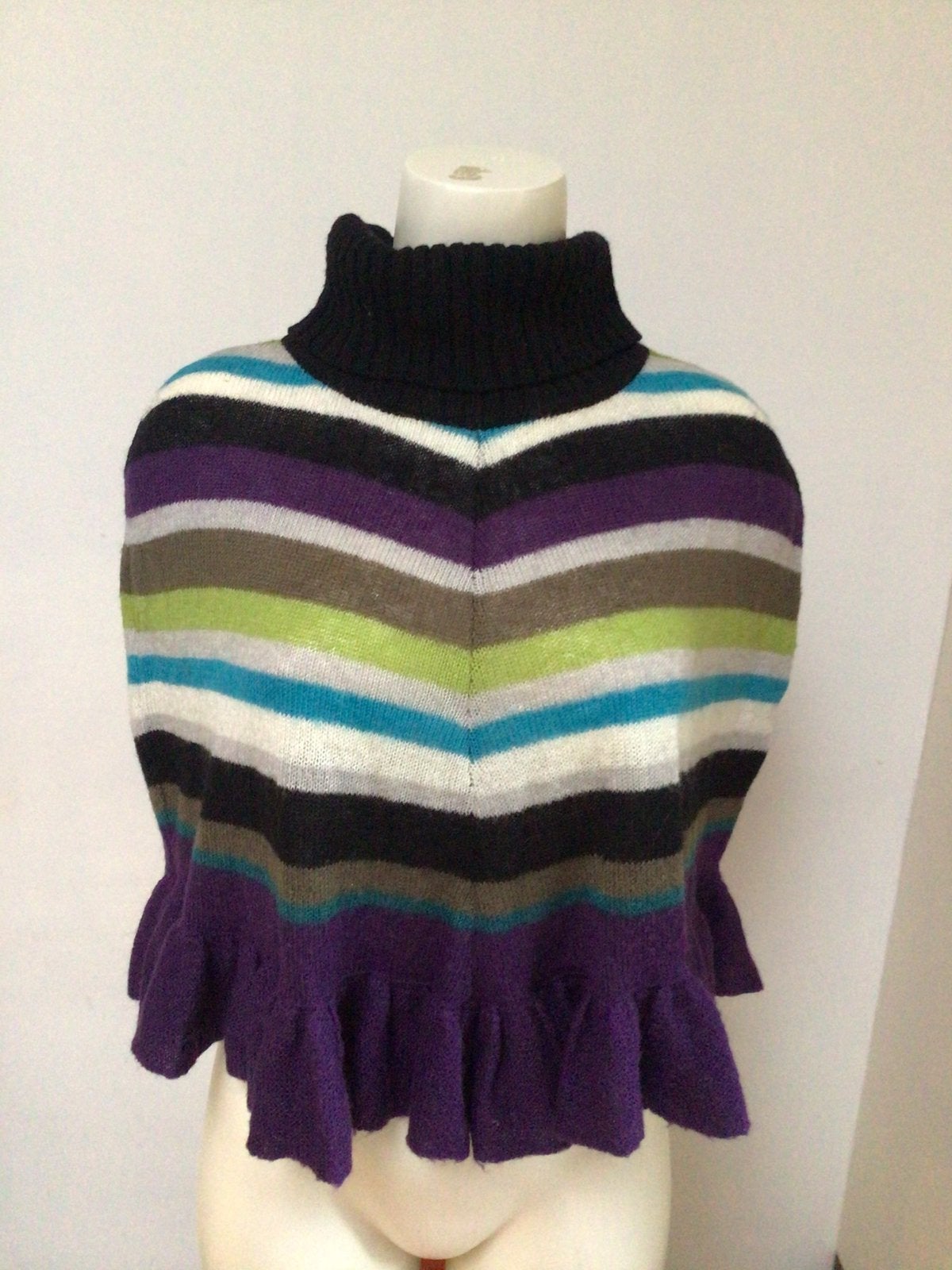 St-Martins poncho col gebreid m paars gestreep, Kleding | Dames, Maat 38/40 (M), Paars, Ophalen of Verzenden, Zo goed als nieuw