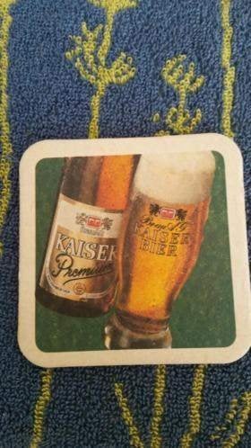 1 viltje kaiser bier en 2 viltjes villacher bier, Verzamelen, Ophalen of Verzenden, Nieuw, Viltje(s), Overige merken