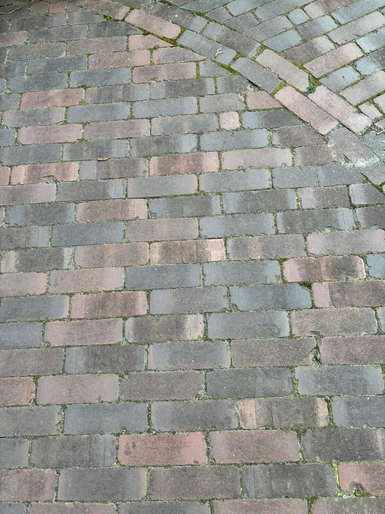 Tuinbestrating gebakken dikformaat getrommelde stenen, Ophalen, Overige materialen, Klinkers, Zo goed als nieuw