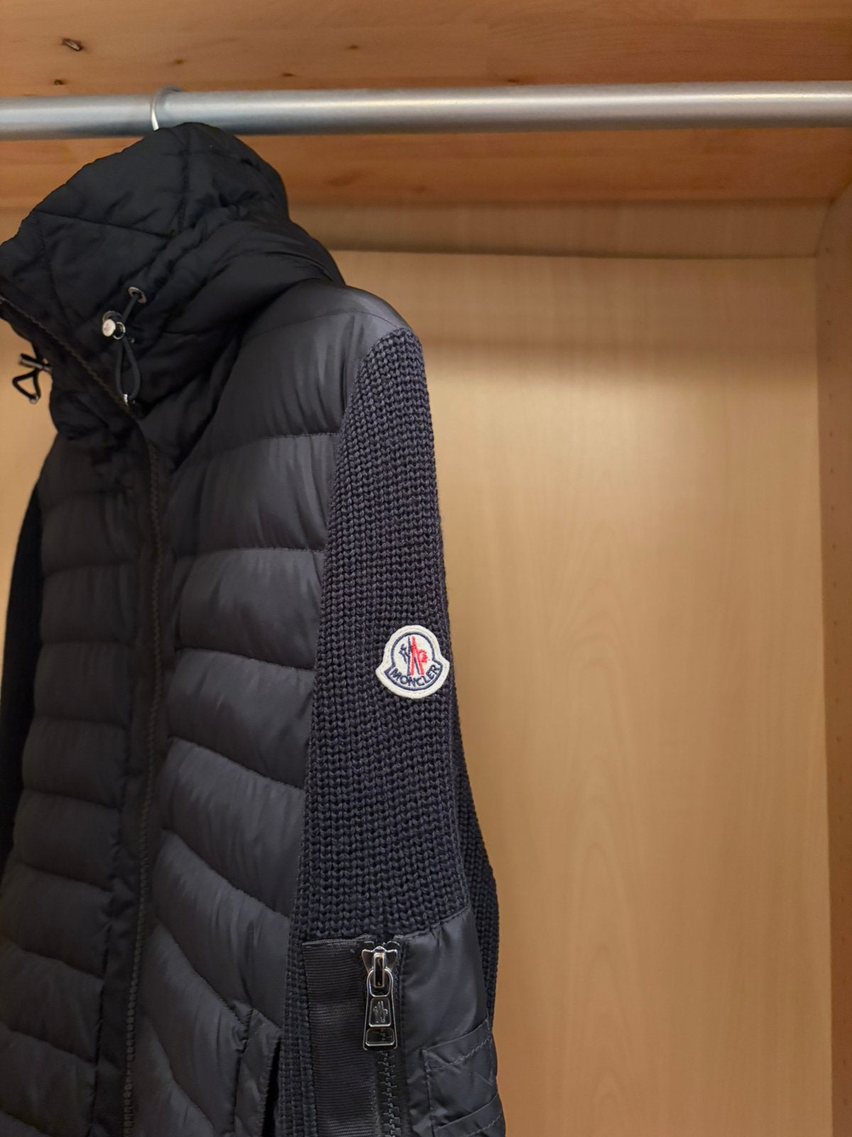 Moncler Padded Zip-Up Cardigan – Black | Size M, Kleding | Heren, Ophalen of Verzenden, Zo goed als nieuw, Maat 48/50 (M), Zwart