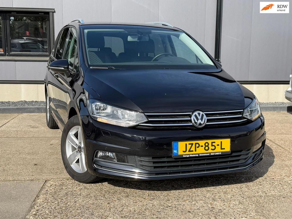 Volkswagen Touran 1.5 TSI Comfortline Business 7p NAVI - ACC, Voorwielaandrijving, Zwart, 4 cilinders, 150 pk