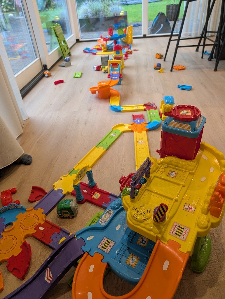 Toet toet auto garage xxl pakket, Kinderen en Baby's, Speelgoed | Vtech, Ophalen, Gebruikt, 2 tot 4 jaar