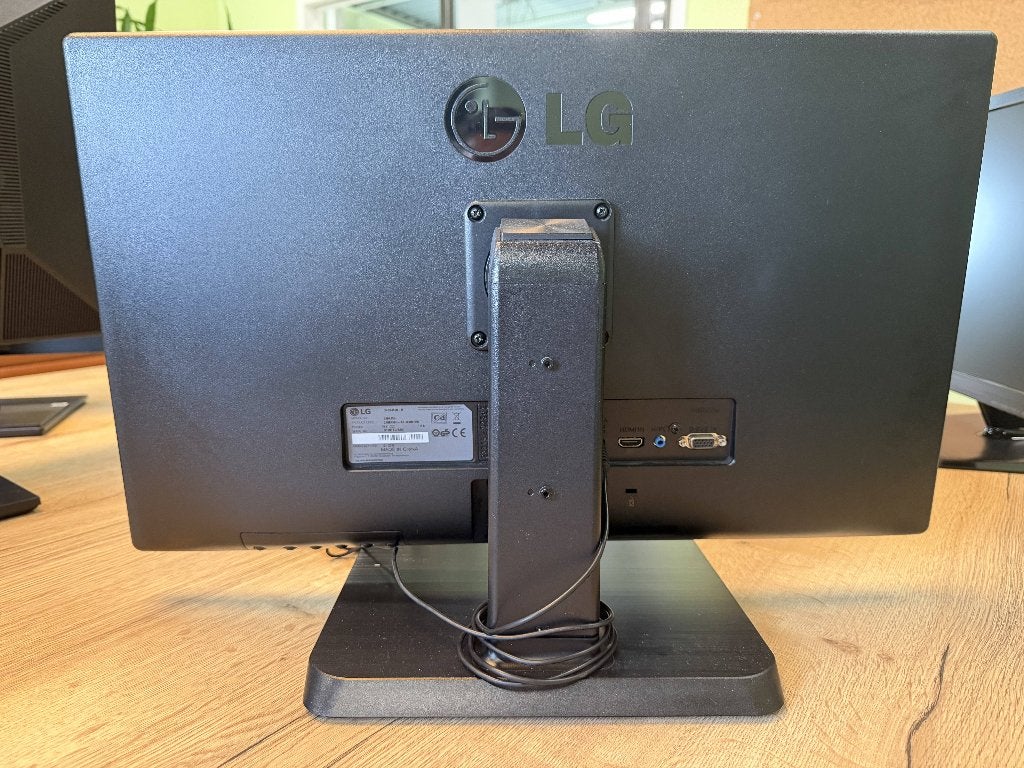 LG monitor - 24 inch, Ophalen, Gebruikt