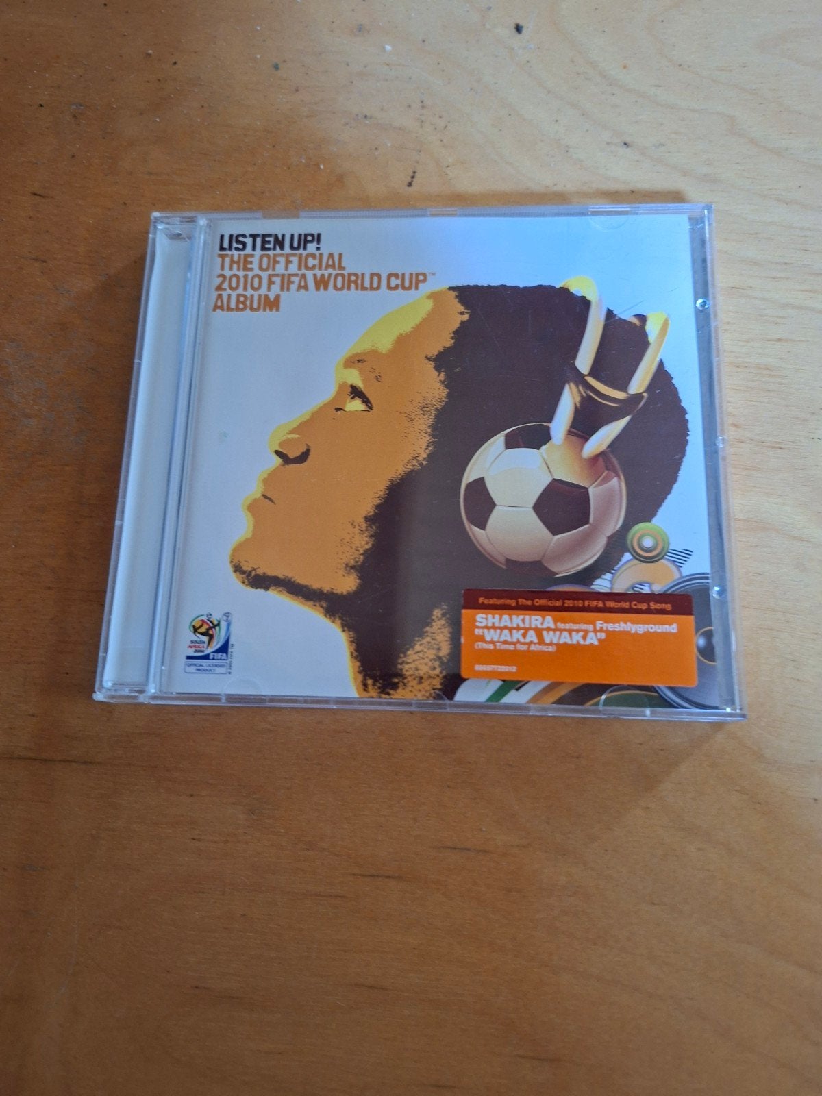 Listen Up! The Official 2010 FIFA World Cup Album CD, Gebruikt, Pop, Ophalen of Verzenden, Inclusief doosje