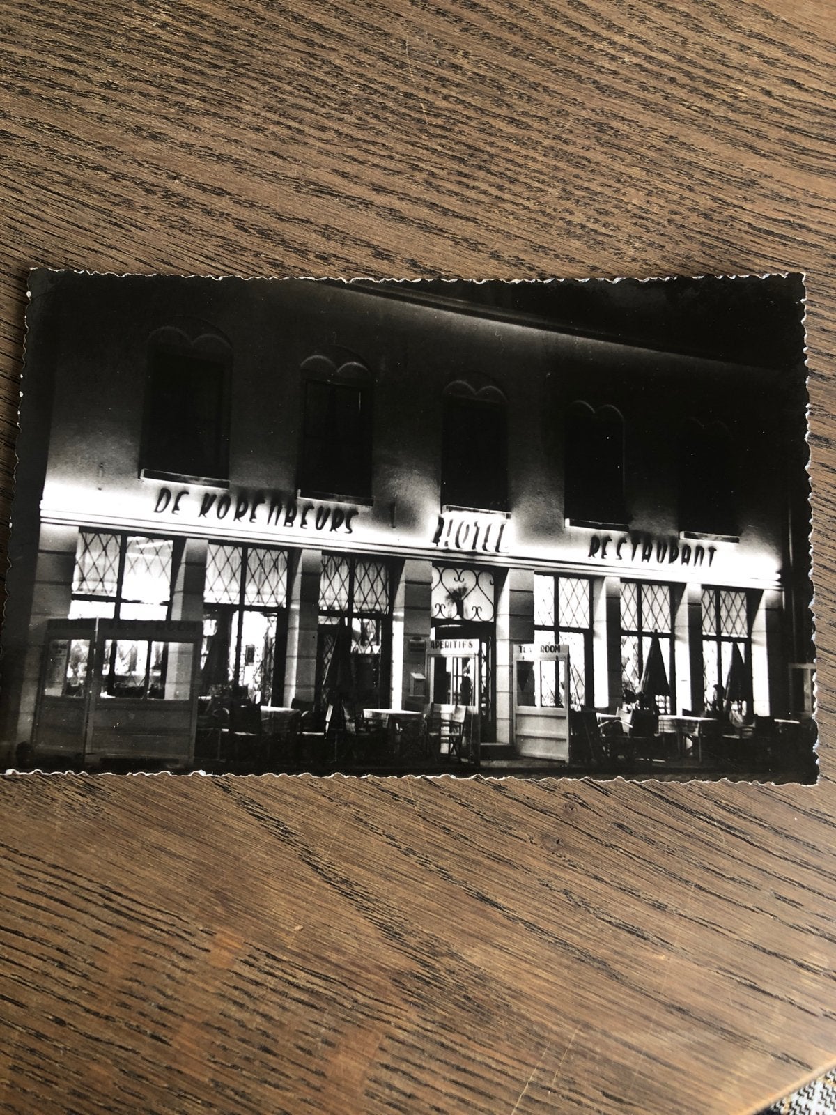 Ansichtkaart Hotel-Café-Restaurant De Korenbeurs Sluis Holla, Ophalen of Verzenden, 1940 tot 1960, Ongelopen