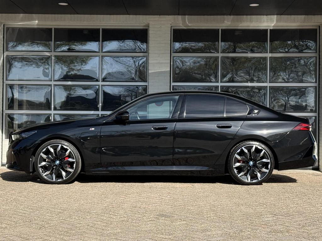 BMW 5-serie 530e M SPORT PRO | STOELVENTILATIE | PANORAMA |, Auto's, BMW, Automaat, 1998 cc, Achterwielaandrijving, 4 cilinders