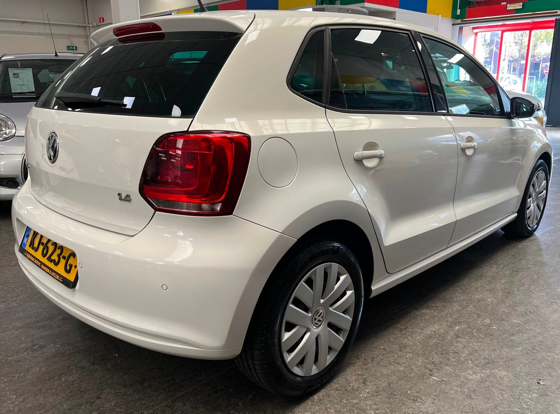 Volkswagen Polo 1.4-16V Highline – Stoelverwarming – Cru, Auto's, Zwart, 4 cilinders, Wit, Bedrijf