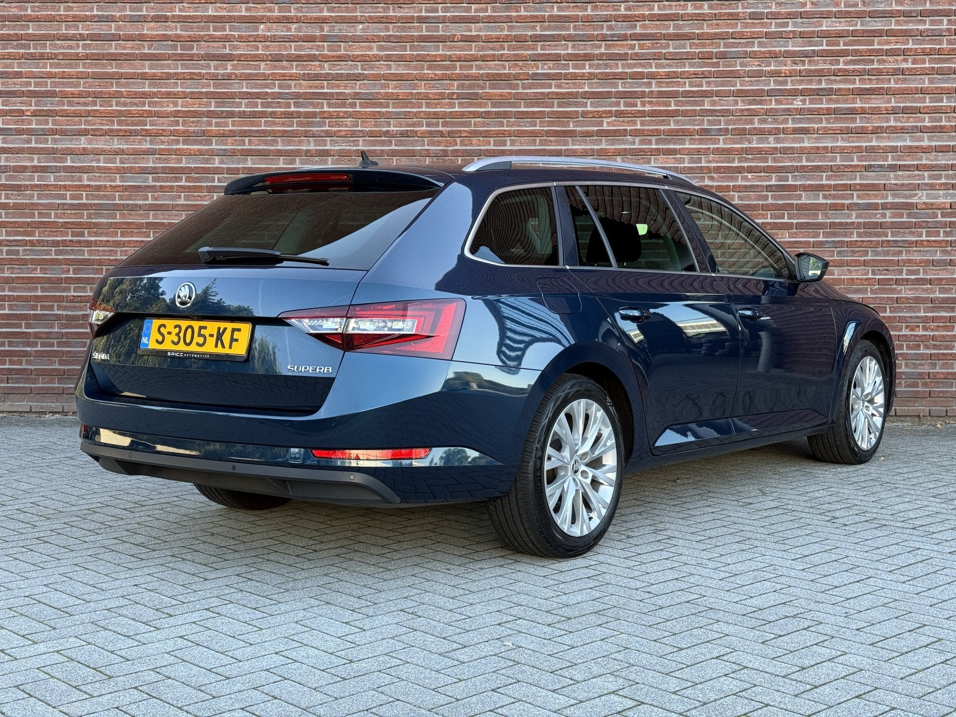 Skoda Superb Combi 1.4 TSI ACT Style Business (bj 2017), Auto's, 1345 kg, Stof, Gebruikt, 4 cilinders