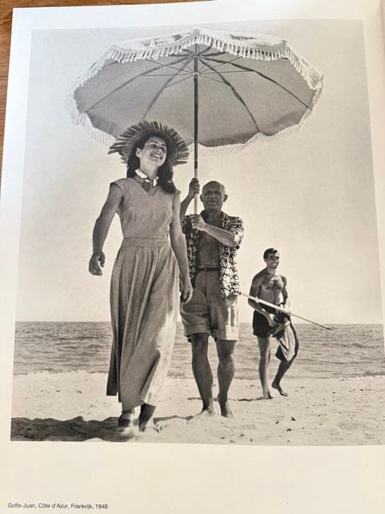 Grote Fotografen uitgave de Volkskrant - Robert Capa, Ophalen of Verzenden, Zo goed als nieuw, Fotografen