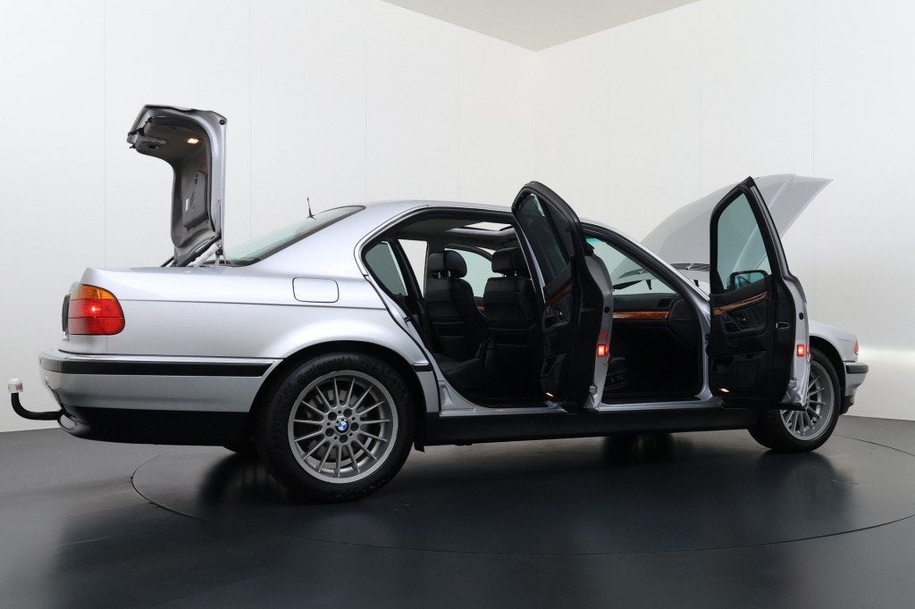 Bmw 7-SERIE 735I EXEC.HIGH-LINE v8 Automaat 175Kw Youngtimer, foto 10