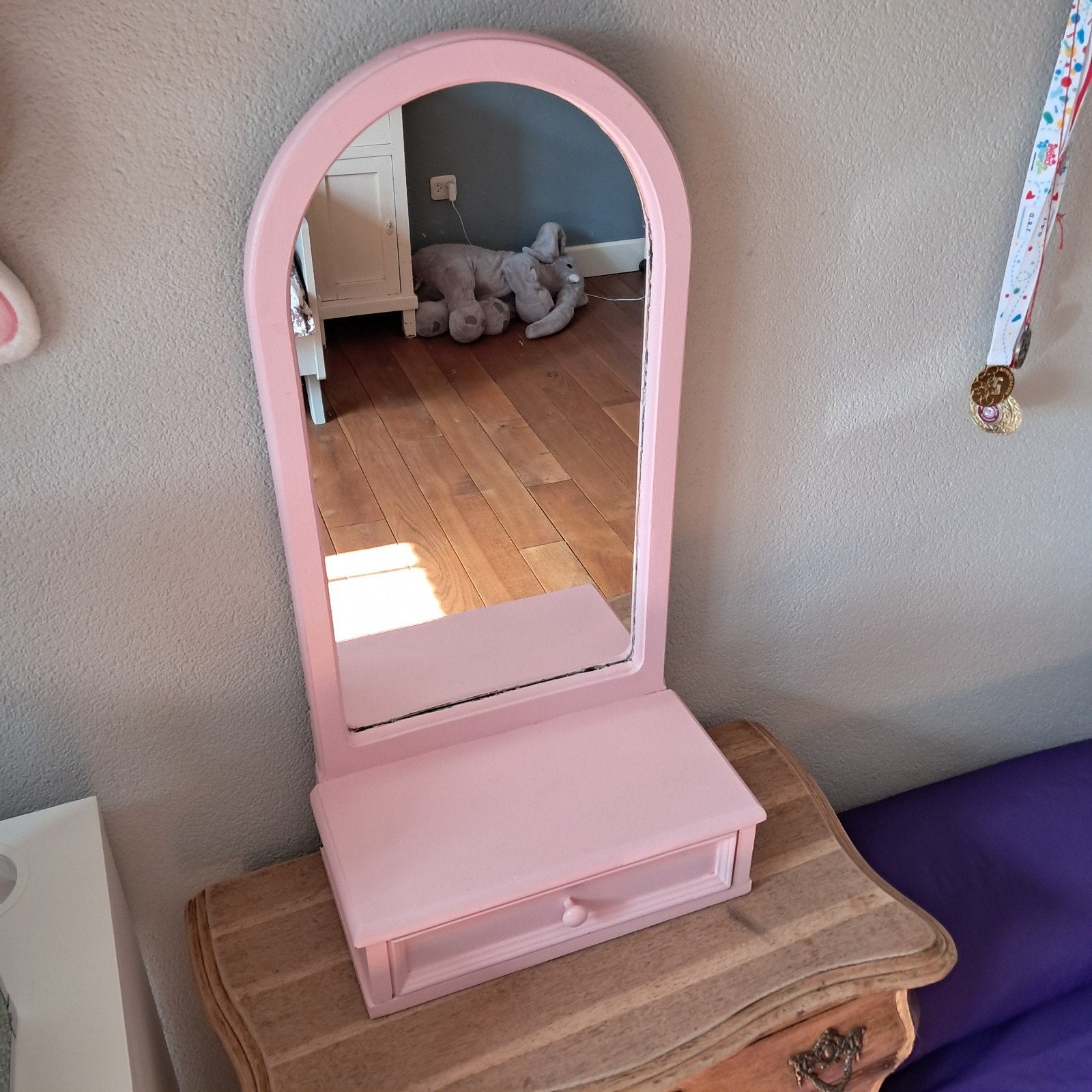 Superleuk roze spiegelkastje met lade voor meidenkamer, Roze, Ophalen, Gebruikt, Spiegel
