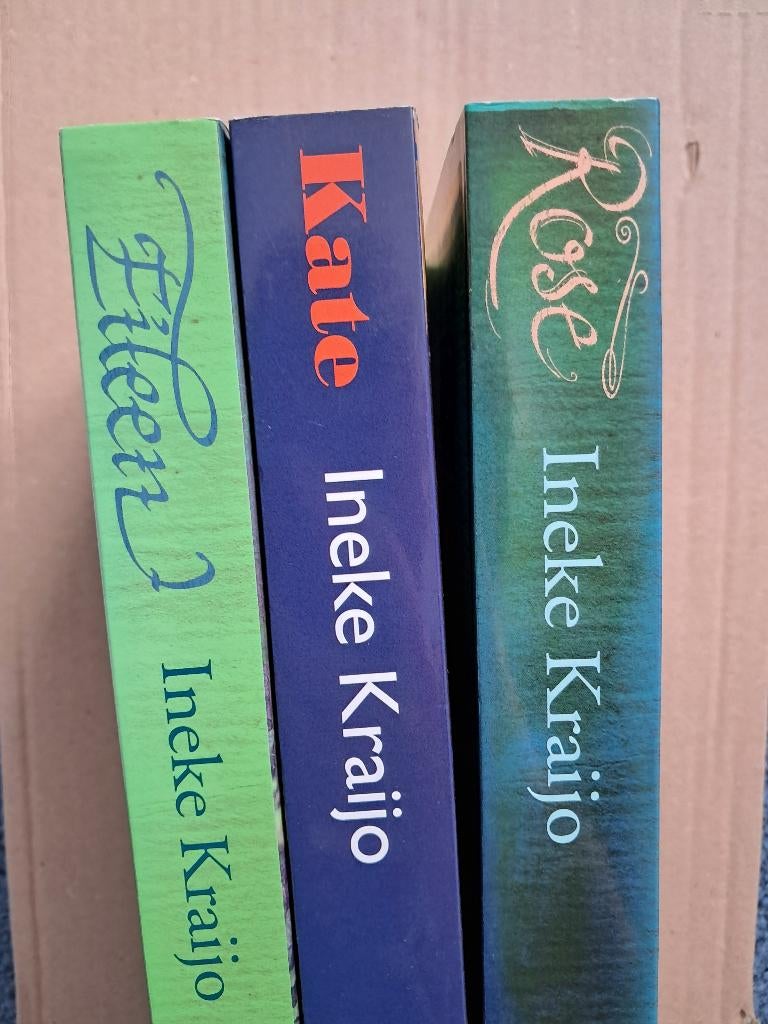Trilogie of per stuk - Ineke Kraijo, Ophalen of Verzenden, Zo goed als nieuw, Fictie