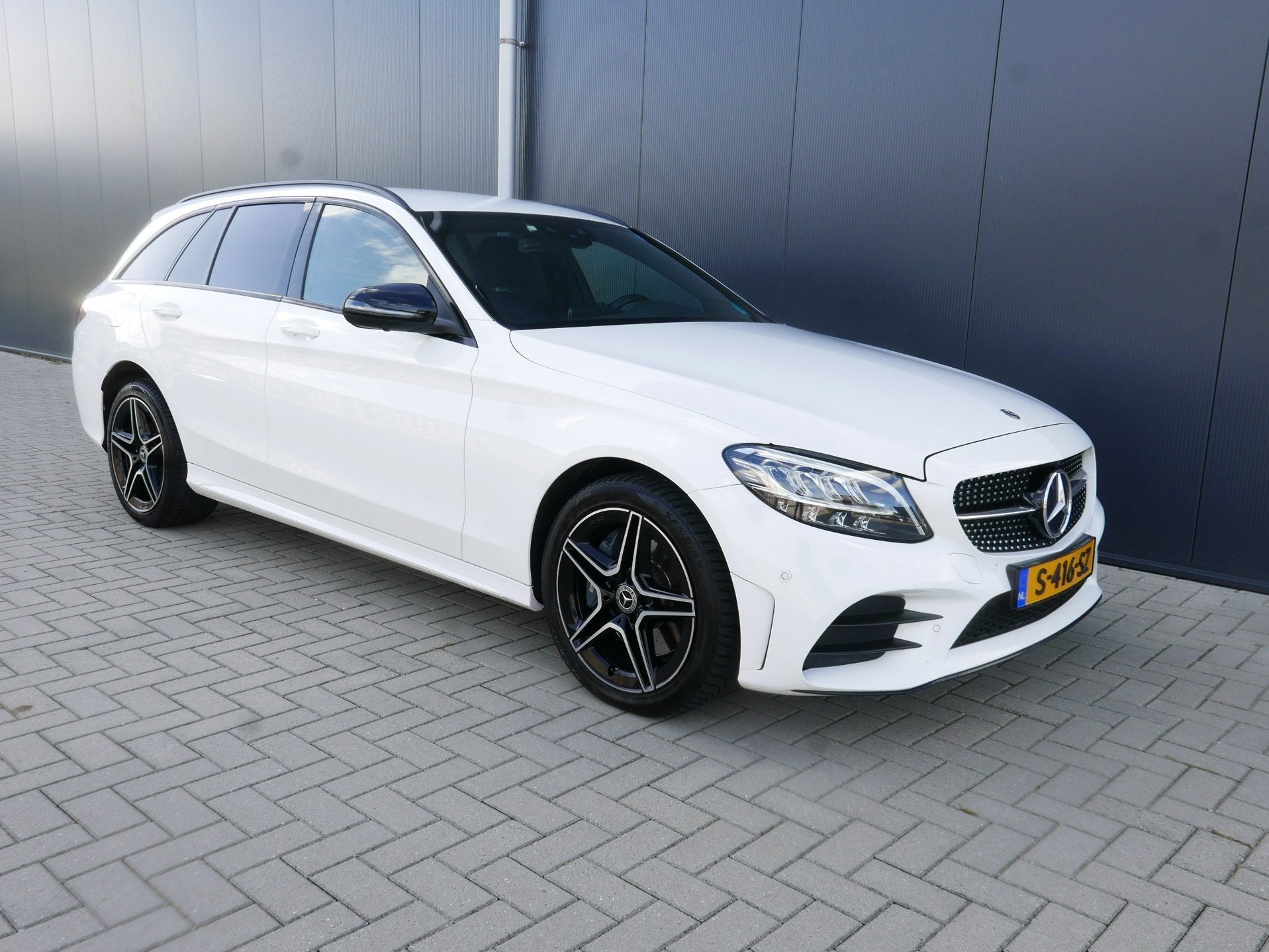 Mercedes-Benz C-klasse Estate 300 d 245 PK 4MATIC Premium Pl, Auto's, Automaat, Dealer onderhouden, 4 cilinders, Wit