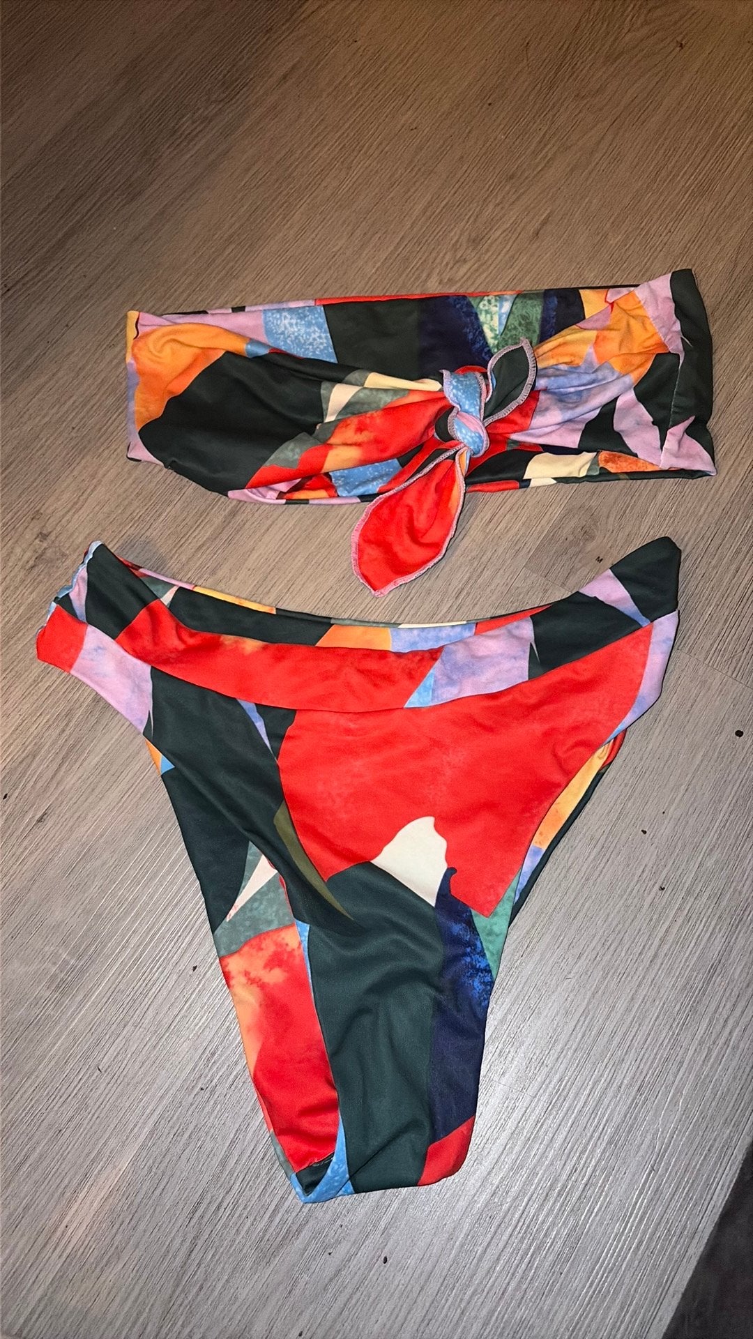 Gratis Bikini, Kleding | Dames, Ophalen of Verzenden, Zo goed als nieuw, Overige kleuren, Bikini