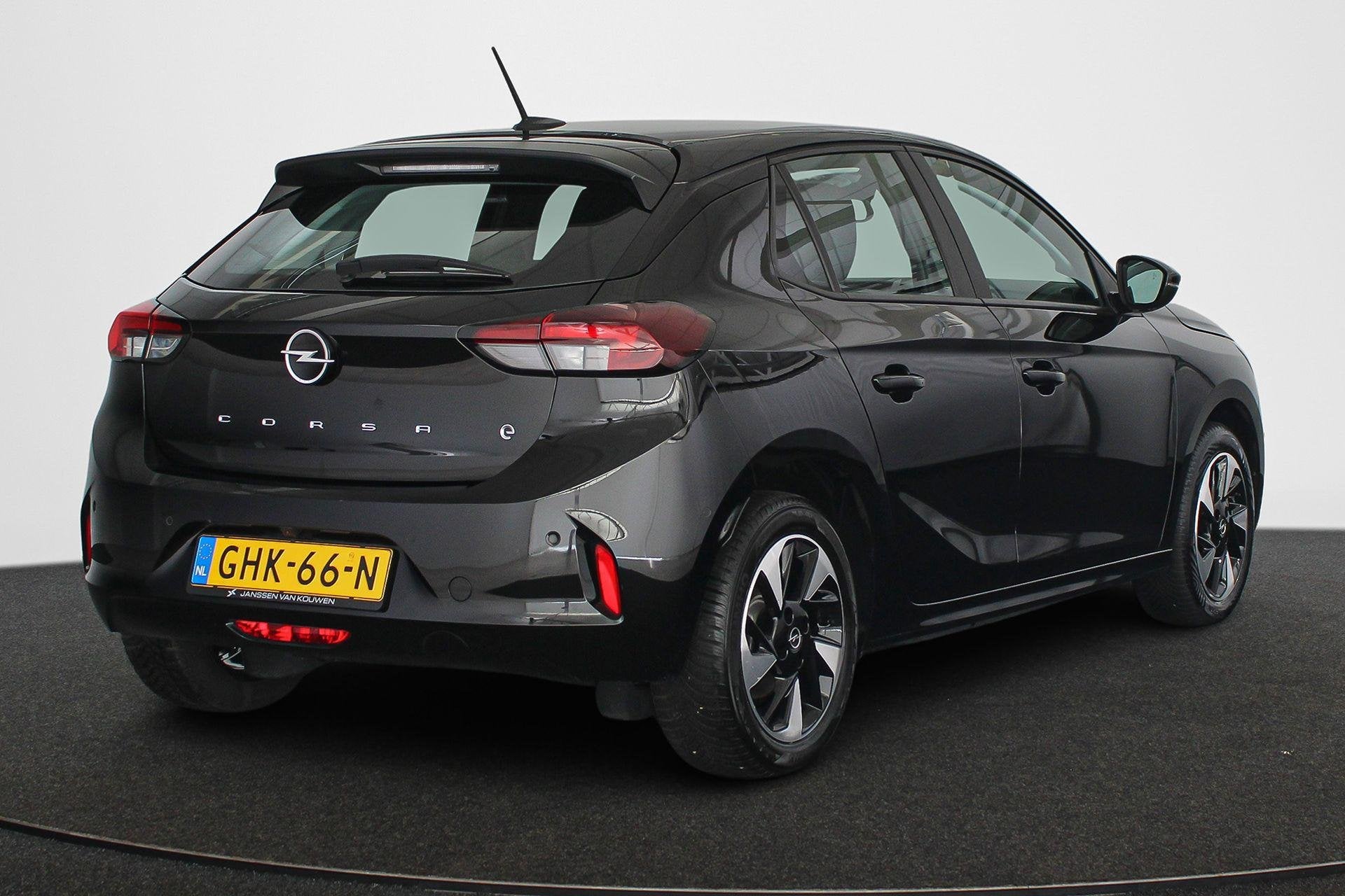 Opel Corsa Electric 50 kWh Camera Dodehoek Clima Apple Carpl, Auto's, Opel, Gebruikt, Zwart, Zwart, Origineel Nederlands