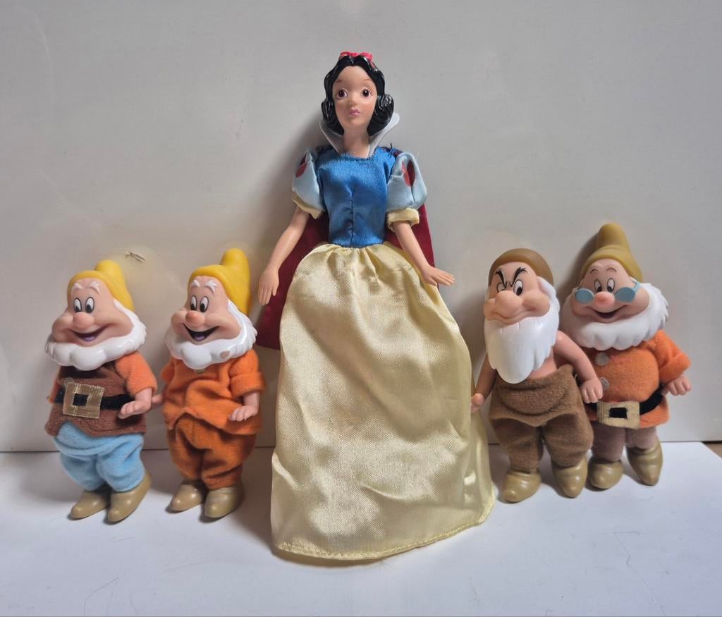 Vintage Sneeuwwitje., Ophalen of Verzenden, Sneeuwwitje of Doornroosje, Beeldje of Figuurtje