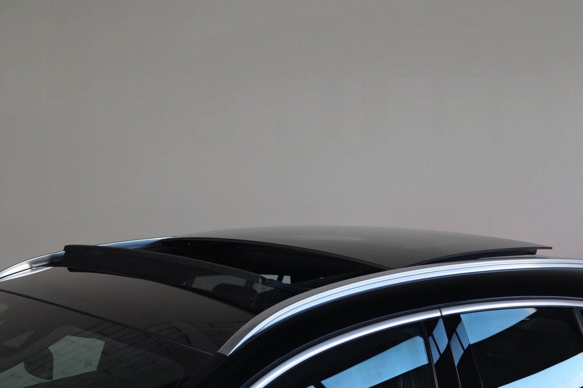 Mercedes-Benz EQA 250 Business Solution Luxury 67 kWh - NL-, 1940 kg, Gebruikt, 750 kg, Leder en Stof