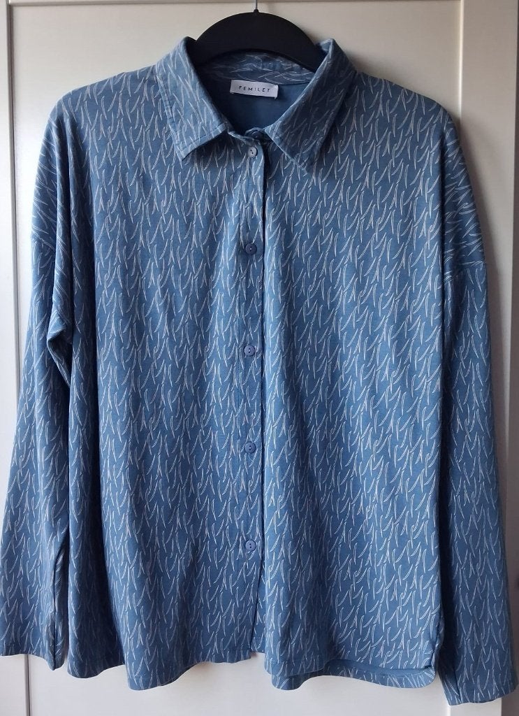 Blauwe blouse/top met figuurtje Femilet maat xl, Blauw, Maat 46/48 (XL) of groter, Nieuw, Ophalen of Verzenden