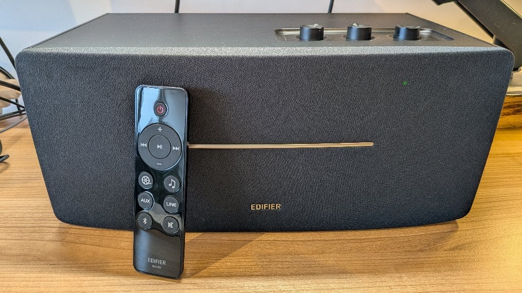 Edifier D12 Stereo Bluetooth Speaker (70W), Zo goed als nieuw, 60 tot 120 watt, Afstandsbediening, Boekenplank luidspreker