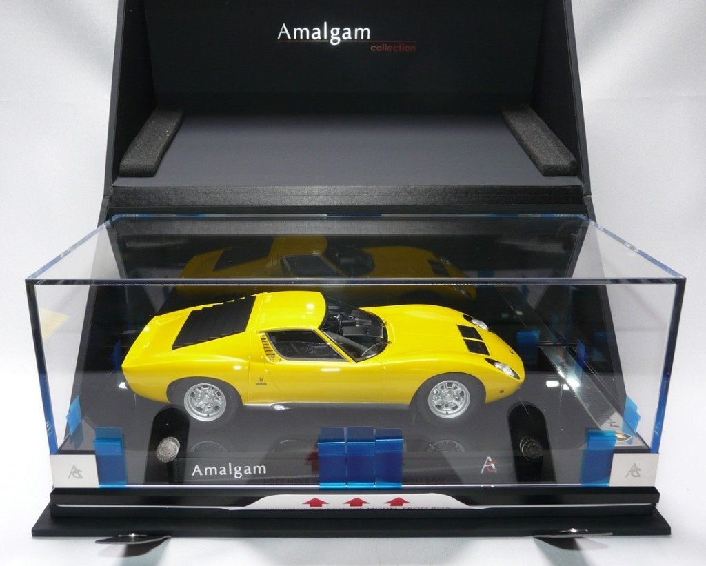 Lamborghini Miura P400 SV Geel 1:18 van Amalgam