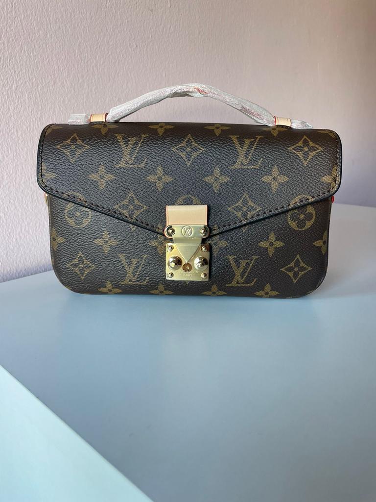 Louis Vuitton Pochette Metis Monogram, Ophalen of Verzenden, Zo goed als nieuw, Bruin, Handtas