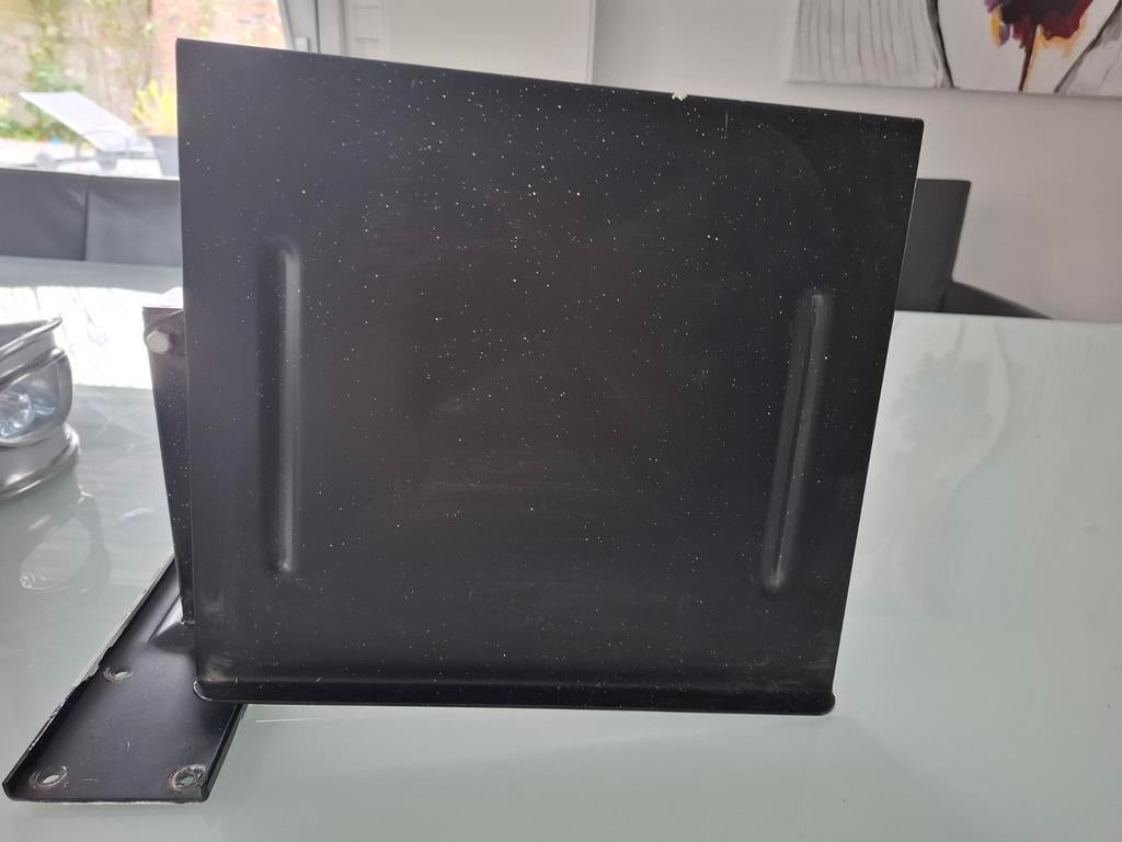 Verstelbare muurbeugel voor monitor/tv - Zwart metaal 30x28, Ophalen of Verzenden, Gebruikt