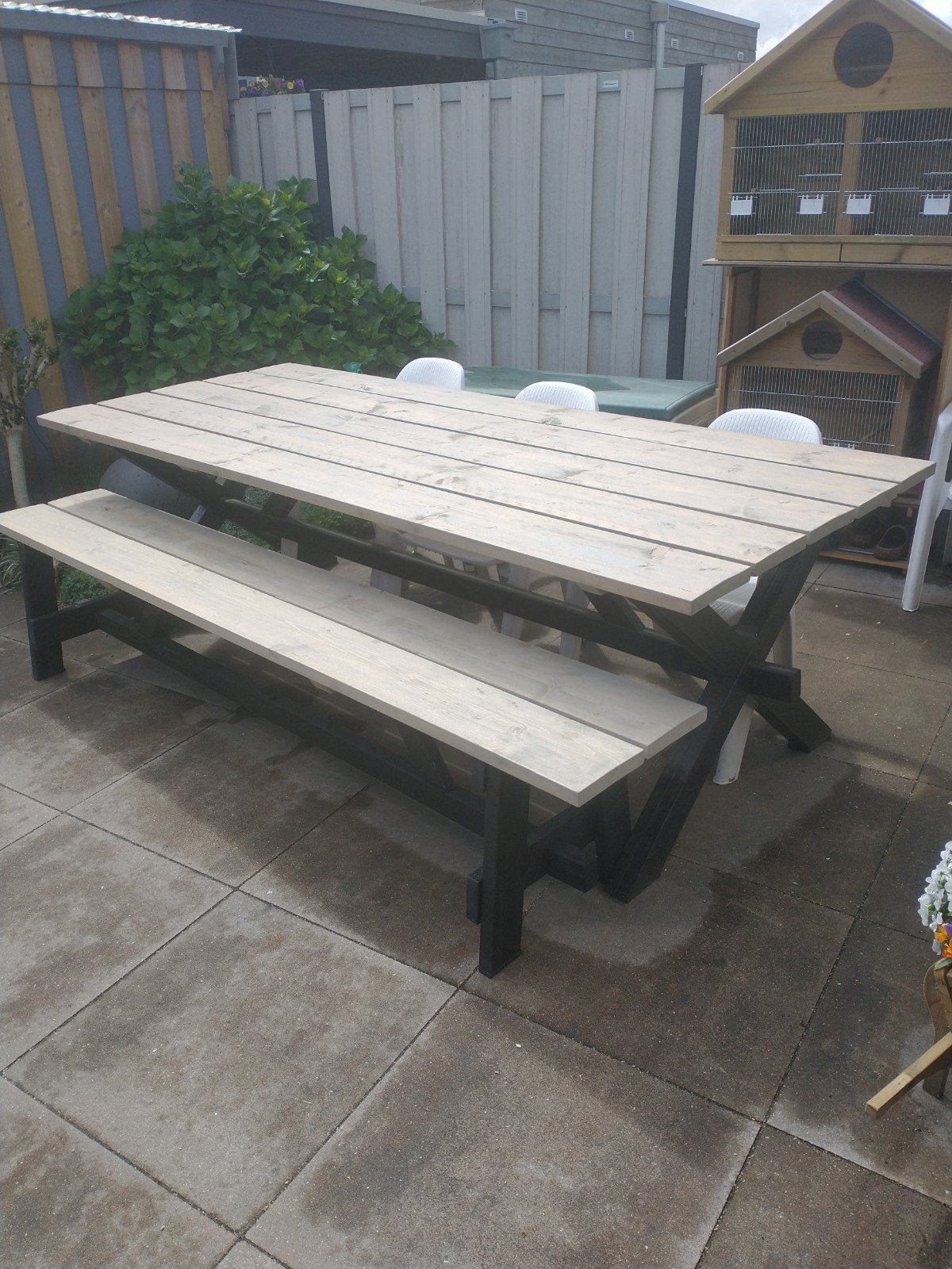 Steigerhouten tuintafel en een bijpassende bank, Ophalen, Nieuw, Hout