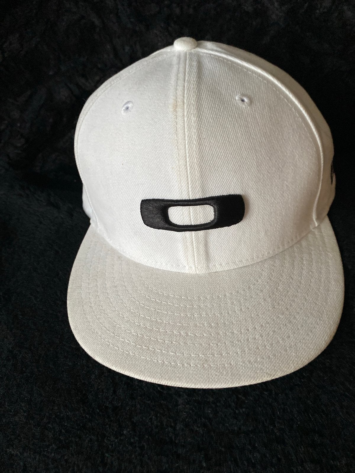 Originele Oakley New Era Pet - Zo goed als nieuw, Ophalen of Verzenden, Zo goed als nieuw, Pet