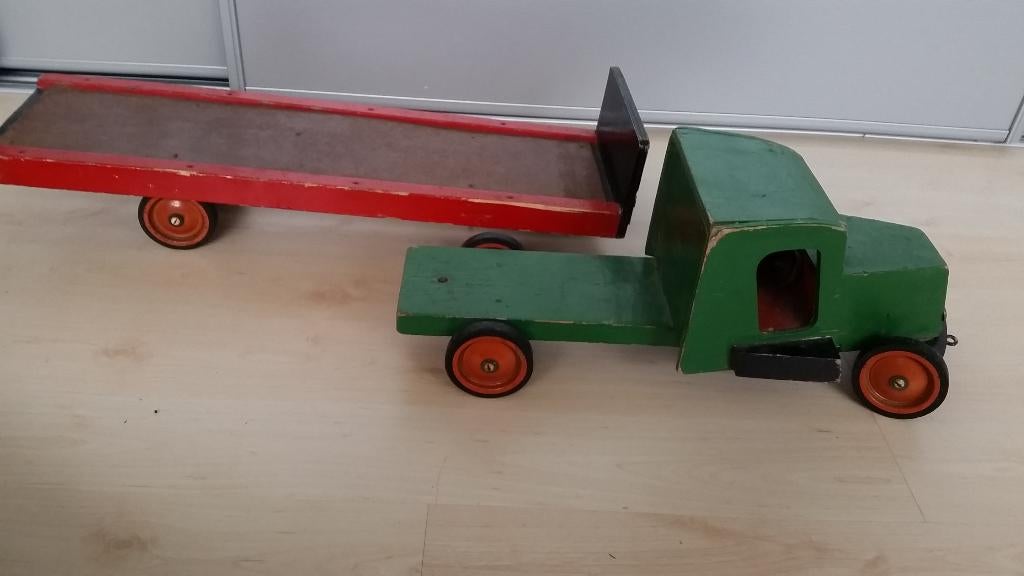 Ado vrachtauto, Ophalen