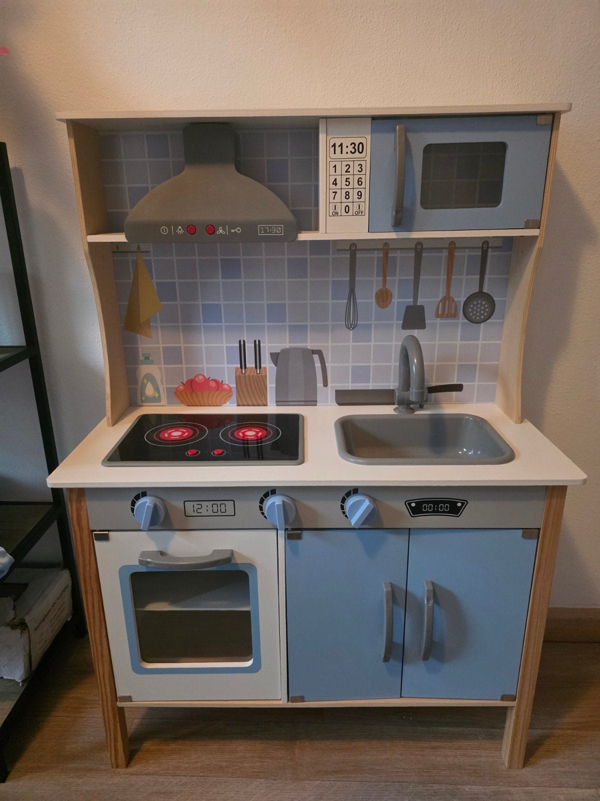 Houten speelgoedkeuken met accessoires, Ophalen, Zo goed als nieuw, Jongen of Meisje