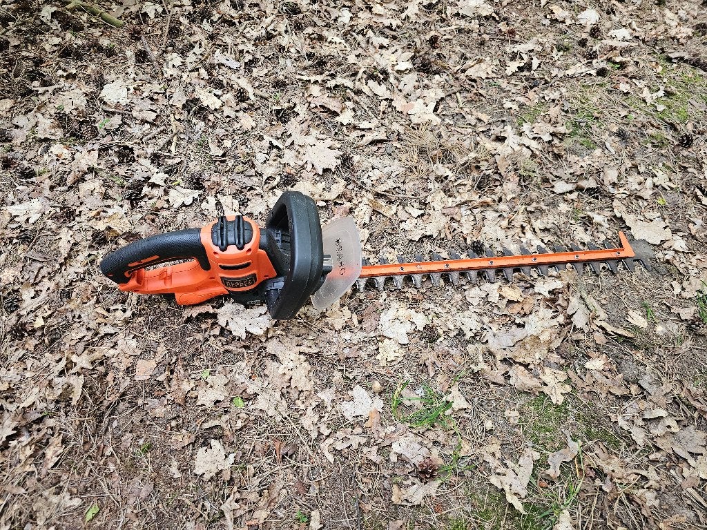 BLACK+DECKER BEHTS451-QS Heggenschaar - 550W - 60cm, Ophalen of Verzenden, Gebruikt, Elektrisch, Black & Decker
