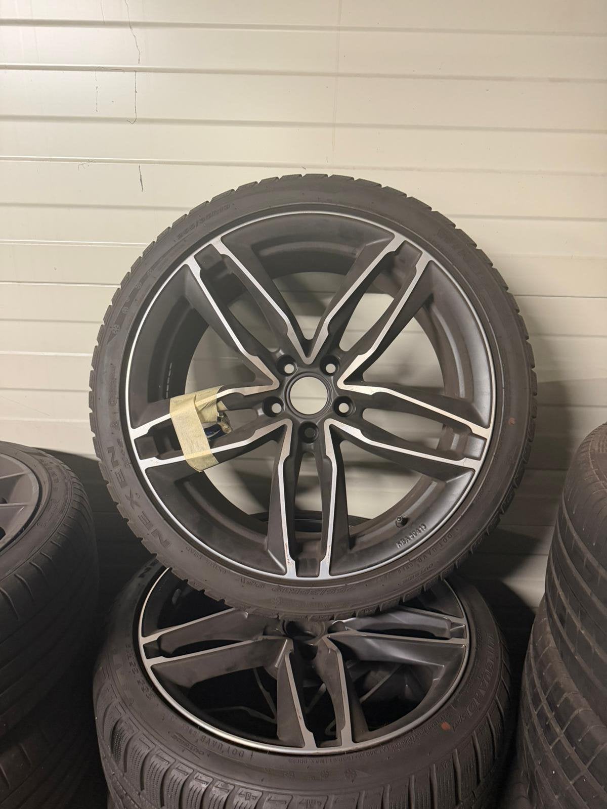 Audi S5 winterset banden met velgen. GMP Atom, 255 mm, Winterbanden, Band(en), Ophalen
