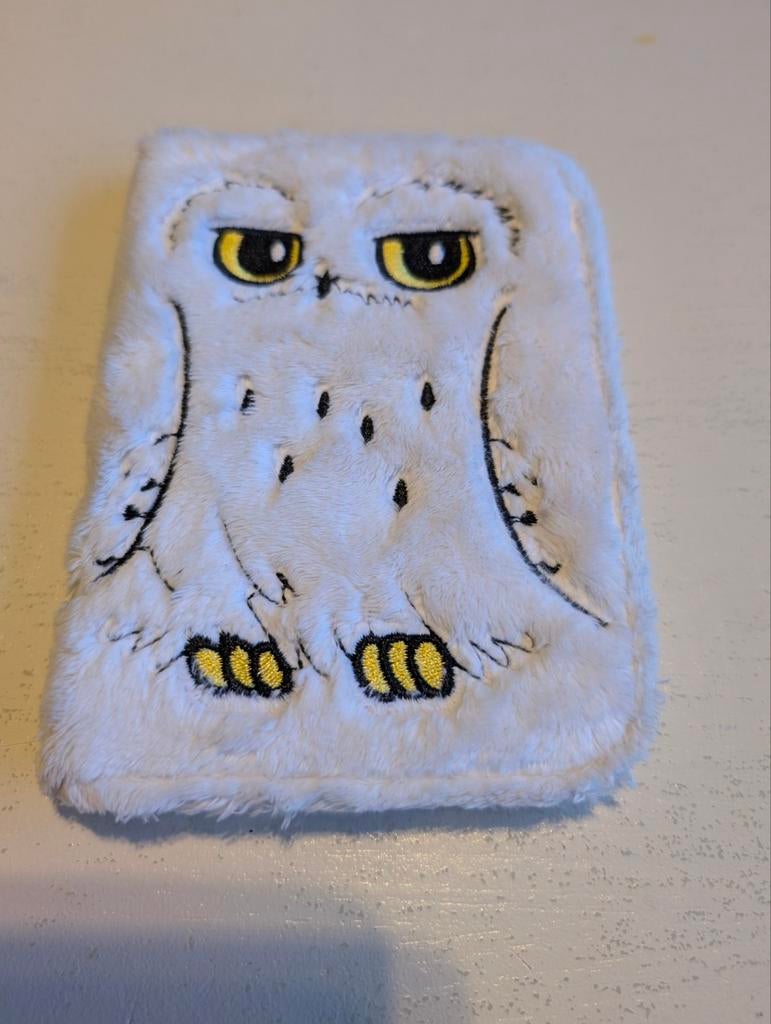 2x Paspoort hoes/houder Hedwig HP en Disney Knabbel&Babbel., Ophalen of Verzenden, Zo goed als nieuw