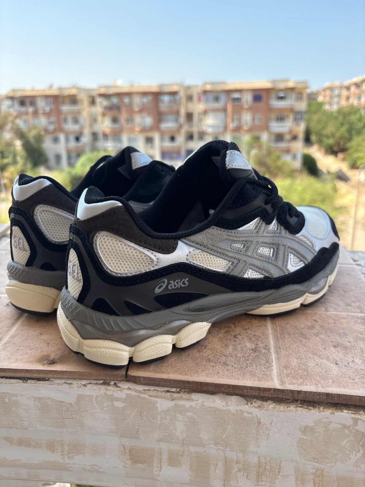 ASICS GEL-NYC Sneakers Zwart/Wit, Ophalen of Verzenden, Zo goed als nieuw, Zwart, Sneakers of Gympen