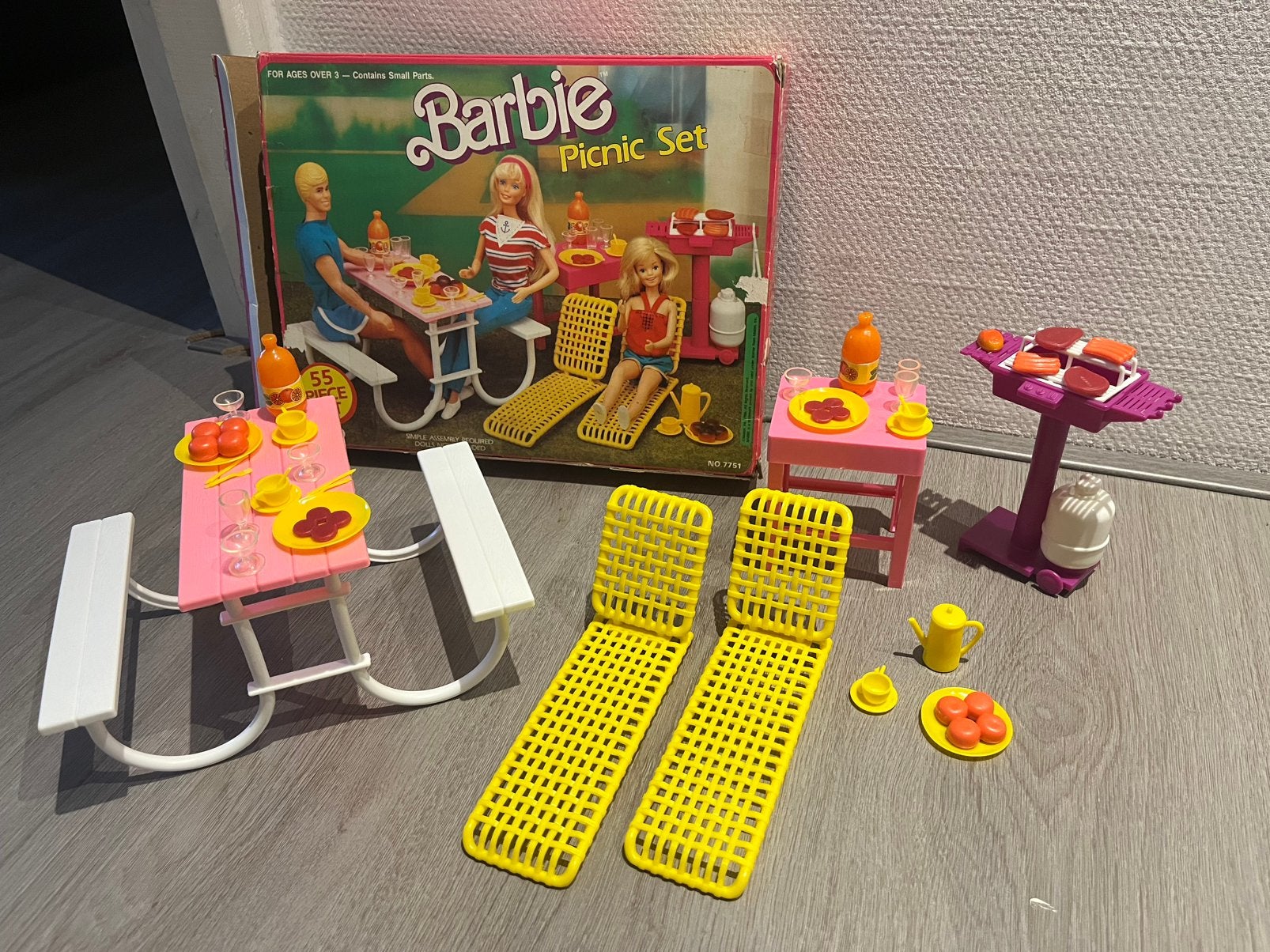 Vintage Barbie sets in doos, 7 stuks, Kinderen en Baby's, Speelgoed | Poppen, Ophalen of Verzenden, Gebruikt, Barbie