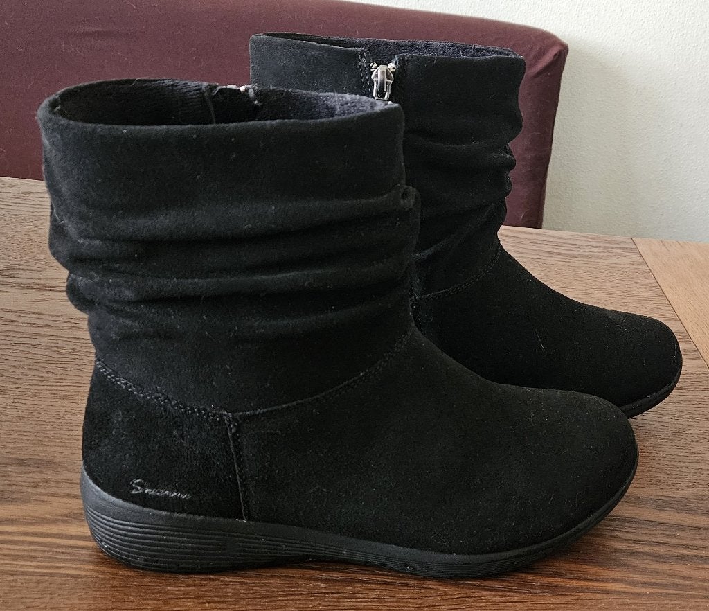 Skechers Arya Boots dames zwart maat 40 in doos, Skechers, Zwart, Lage of Enkellaarzen, Ophalen of Verzenden