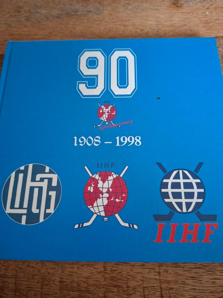 IIHF 90e verjaardag - Horst Eckert / Ernst Martini, Ophalen of Verzenden, Boek of Tijdschrift