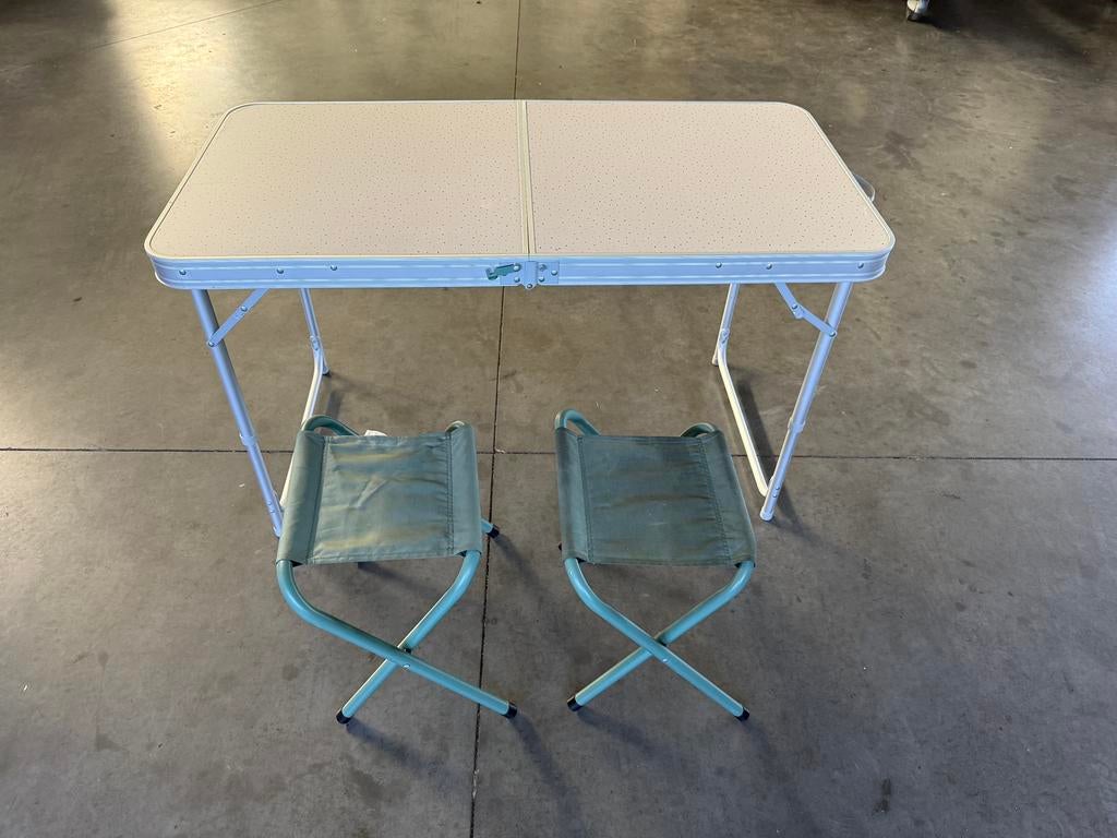 Camping tafel met 2 krukjes campingtafel, Ophalen, Zo goed als nieuw, Campingtafel