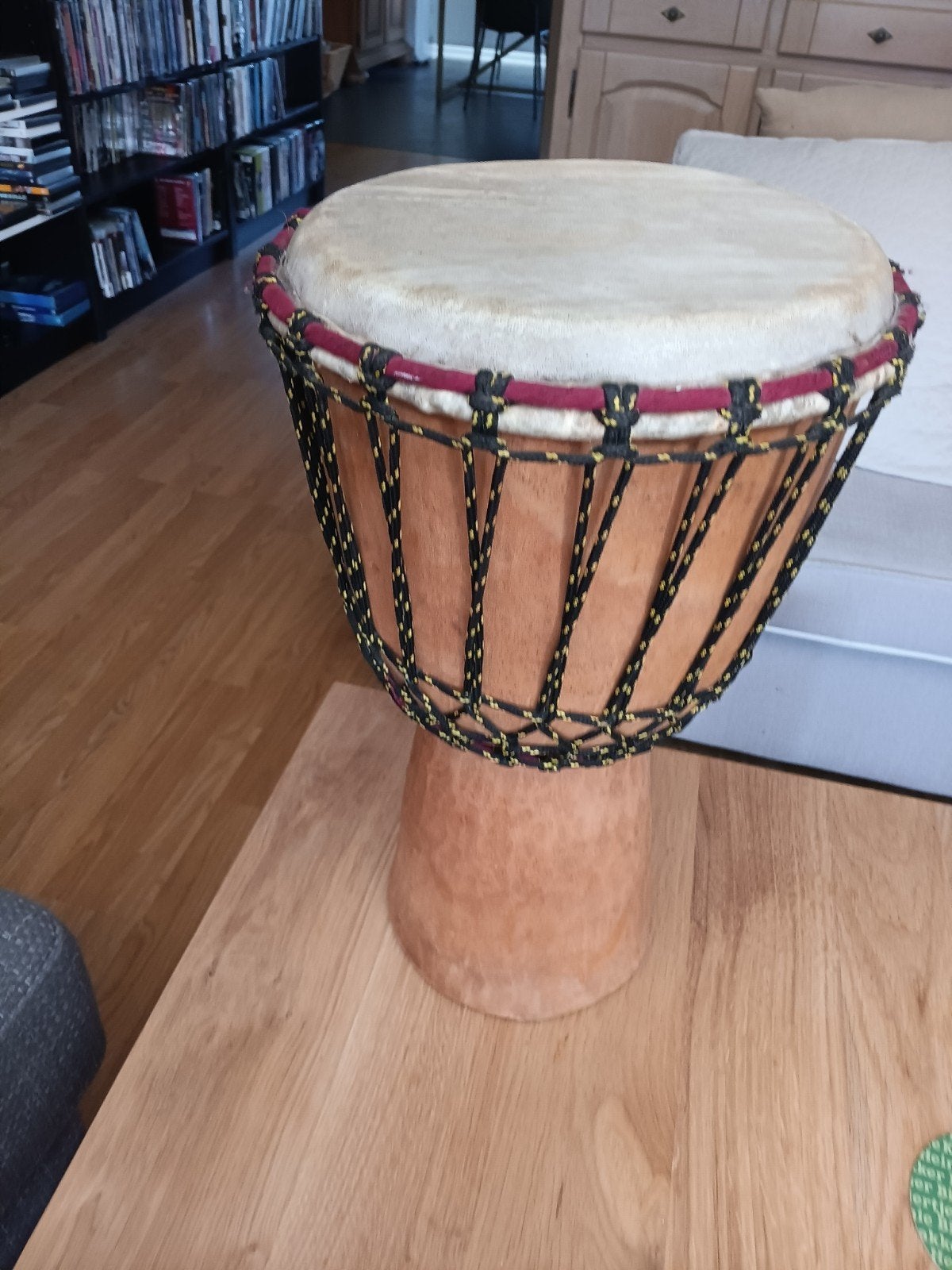 Mooie handgemaakte djembe, Muziek en Instrumenten, Ophalen of Verzenden, Gebruikt, Trommel