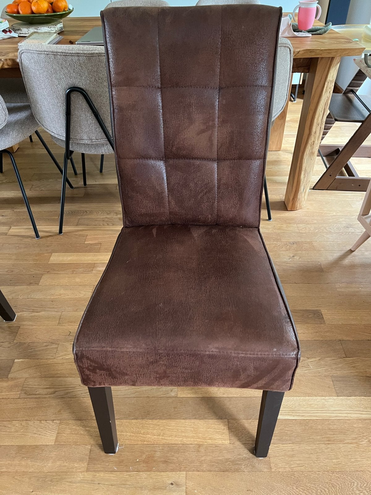 Set van 6 stoelen 2 bruine/4 zwarte eetkamerstoelen, Ophalen, Gebruikt, Bruin, Leer