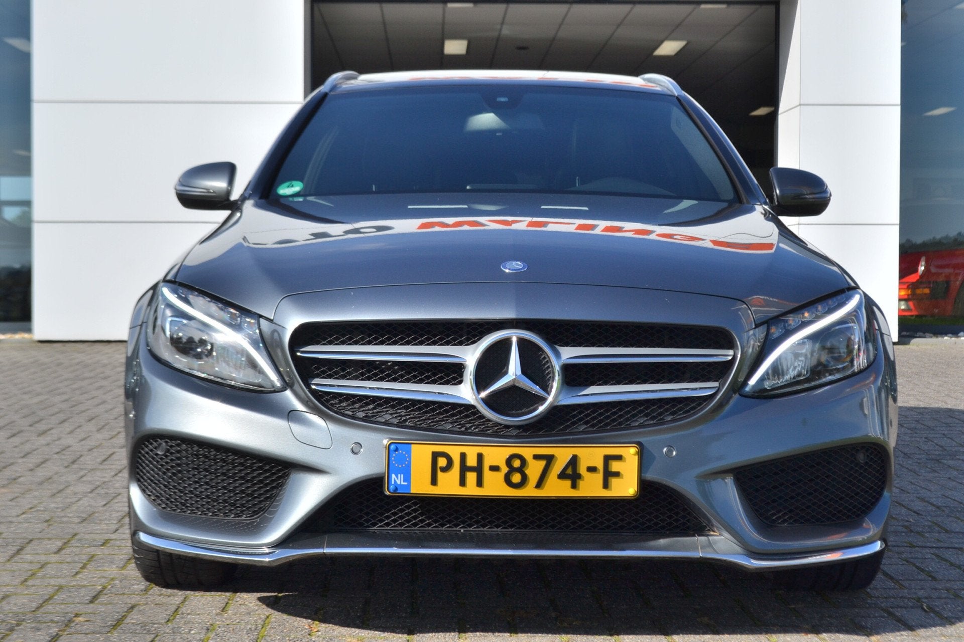 Mercedes-Benz C-Klasse Estate 180 AMG Panoramadak | Leer | C, Auto's, Automaat, Achterwielaandrijving, Parkeerassistent, 750 kg