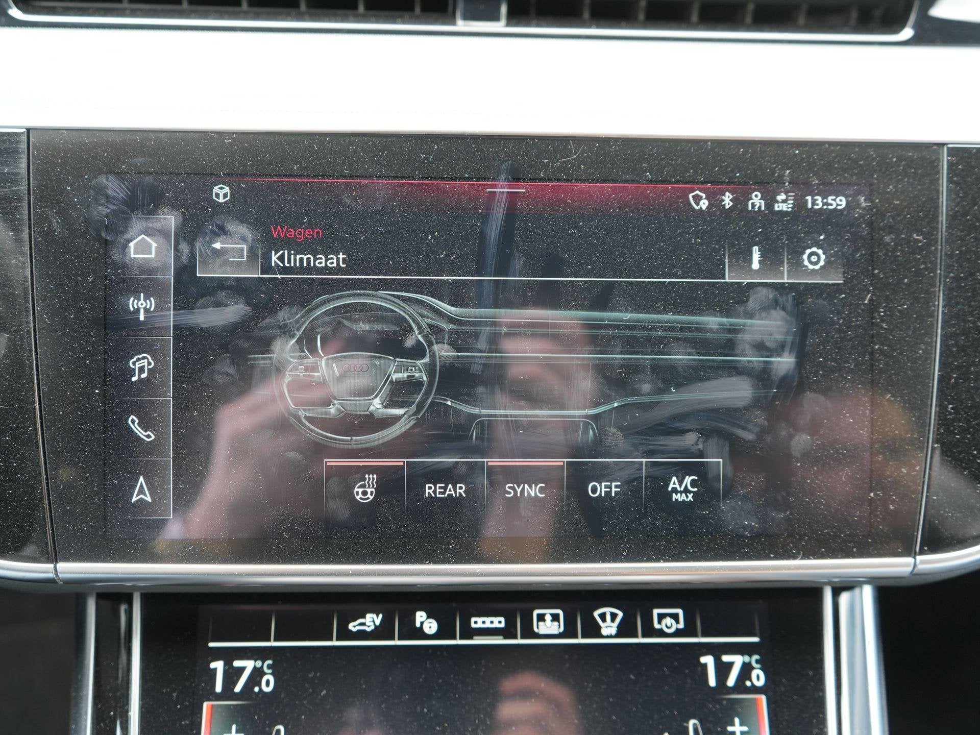 Foto 42 van Audi A8 S-Line 60 TFSI e 462 PK QUATTRO | Vierwielbesturing